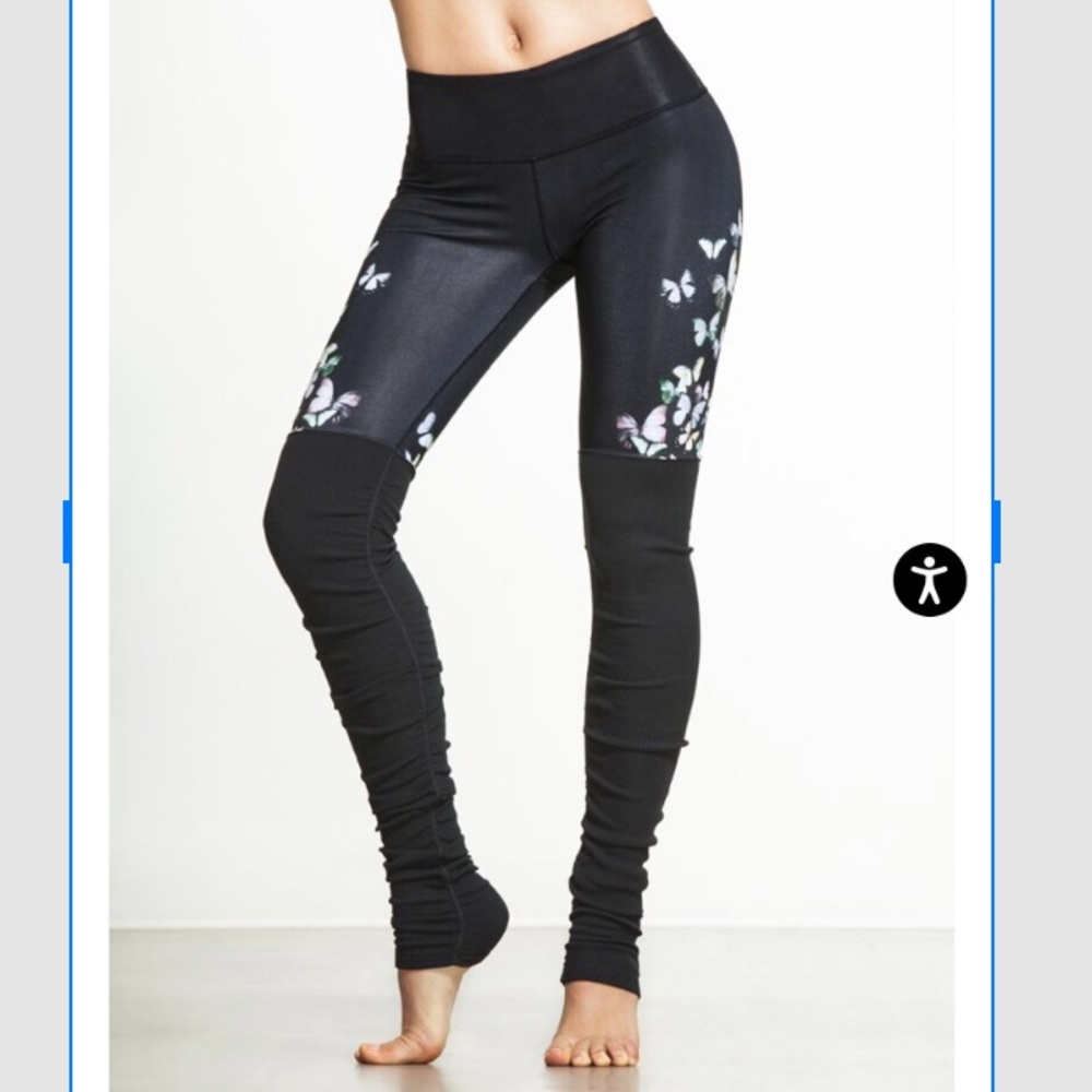 ALO Yoga Black Gypset Goddess Butterfly Leggings: Size Small - Picture 15 of 16